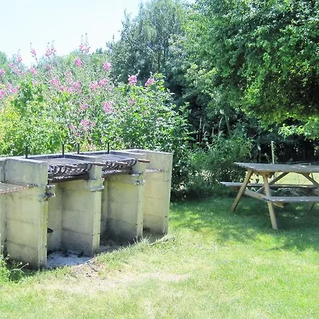 Prázdninový dům Le Noisetier At Les Hiboux