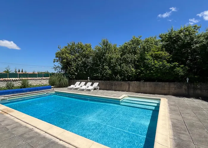 Semesterbostad Le Noisetier At Les Hiboux Chef-Boutonne